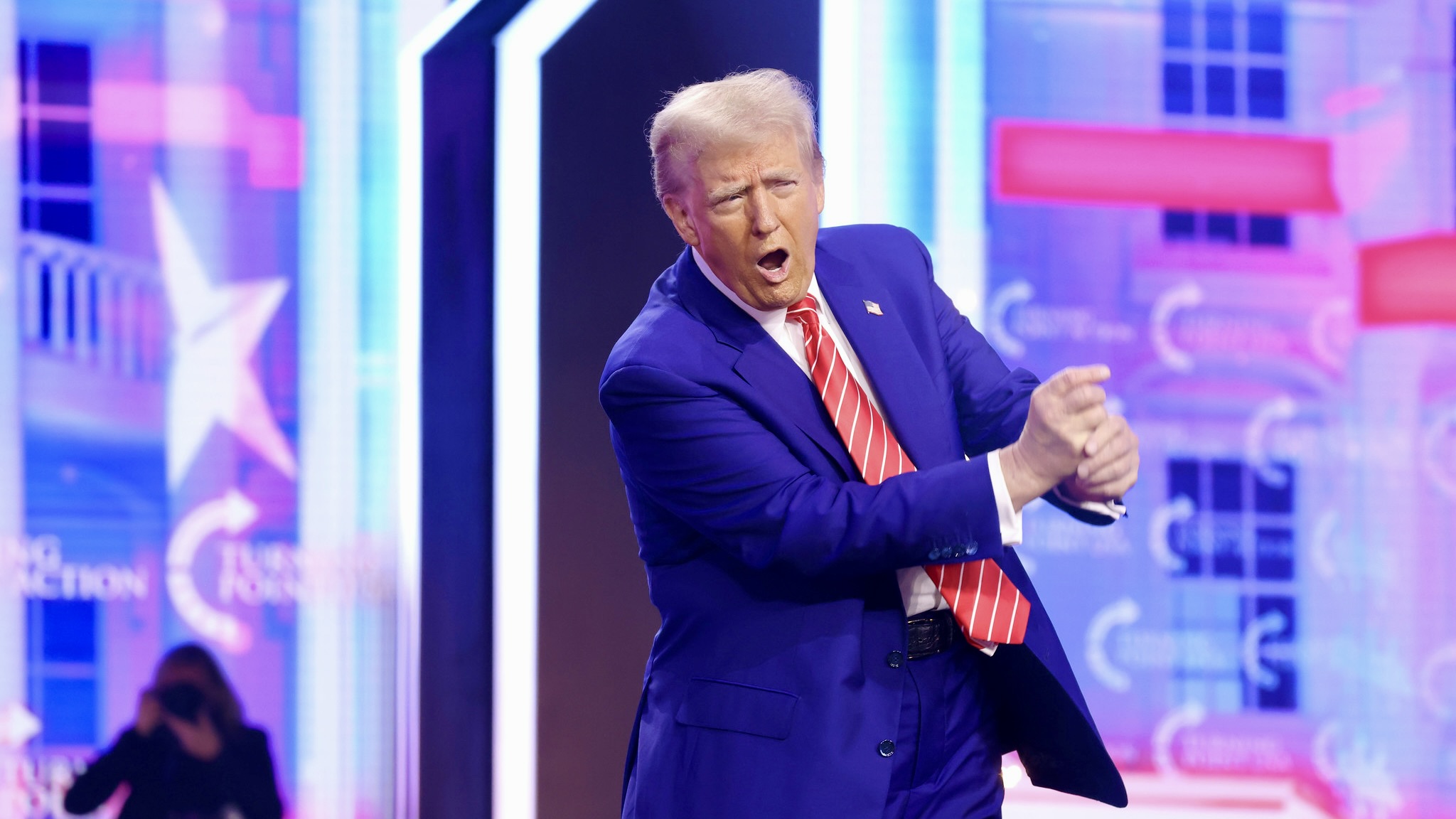 https://d.ibtimes.com/en/full/4630229/donald-trump.jpg