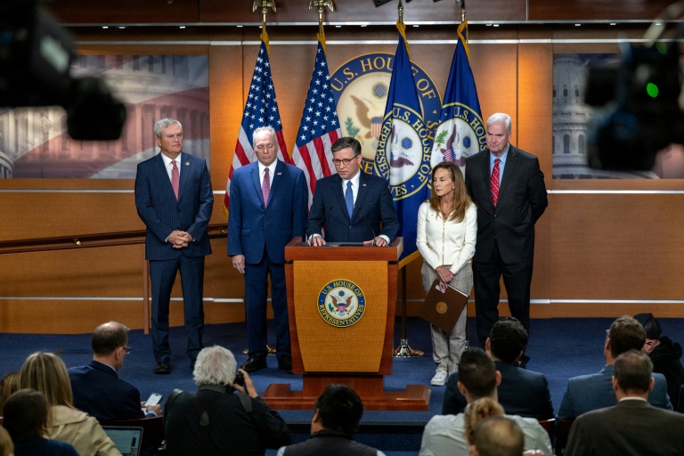 Air Safety In Focus As US Government Shutdown Hits Fourth Week Air Safety In Focus As US Government Shutdown Hits Fourth Week