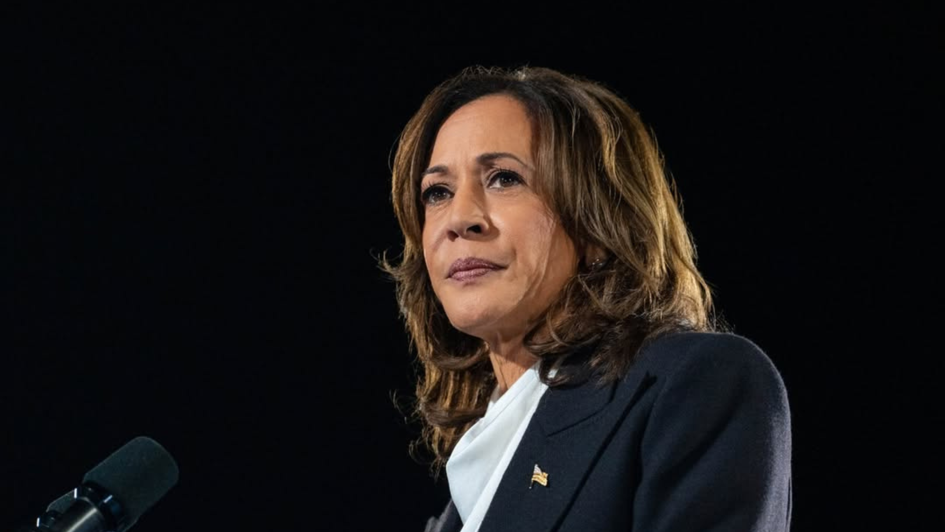 https://d.ibtimes.com/en/full/4631147/kamala-harris.png