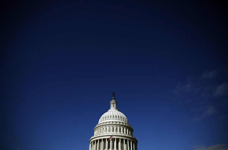 https://d.ibtimes.com/en/full/4631705/investors-are-keeping-tabs-washington-where-standoff-between-lawmakers-threatens-cause.jpg
