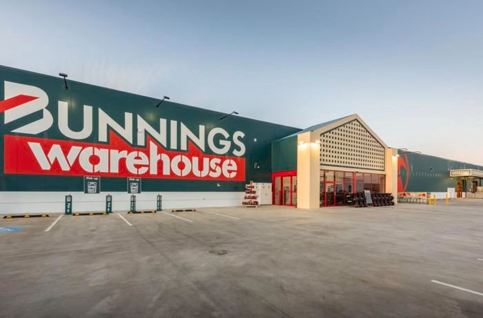 https://d.ibtimes.com/en/full/4631855/bunnings-warehouse.jpg