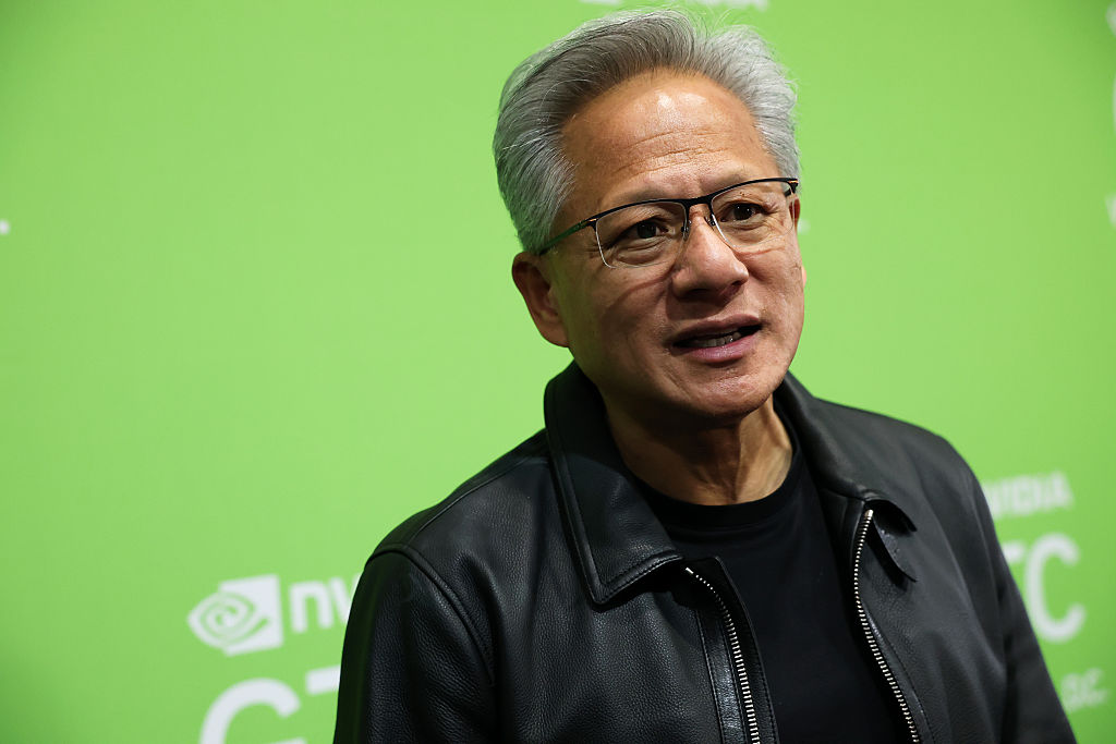 https://d.ibtimes.com/en/full/4632402/nvidias-jensen-huang-treats-crowds-during-night-samsung-hyundai.jpg