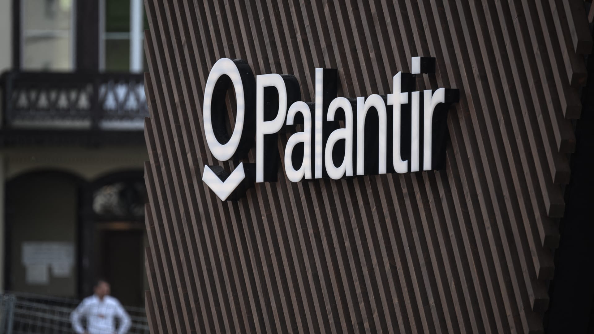https://d.ibtimes.com/en/full/4633052/palantir-technologies.jpg