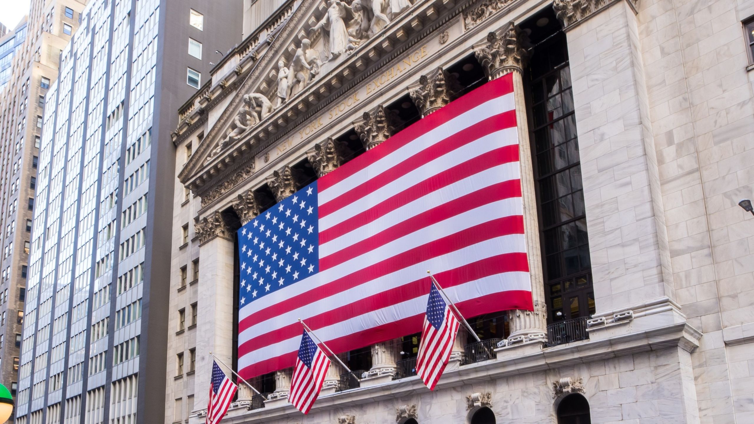 https://d.ibtimes.com/en/full/4633632/new-york-stock-exchange.jpg