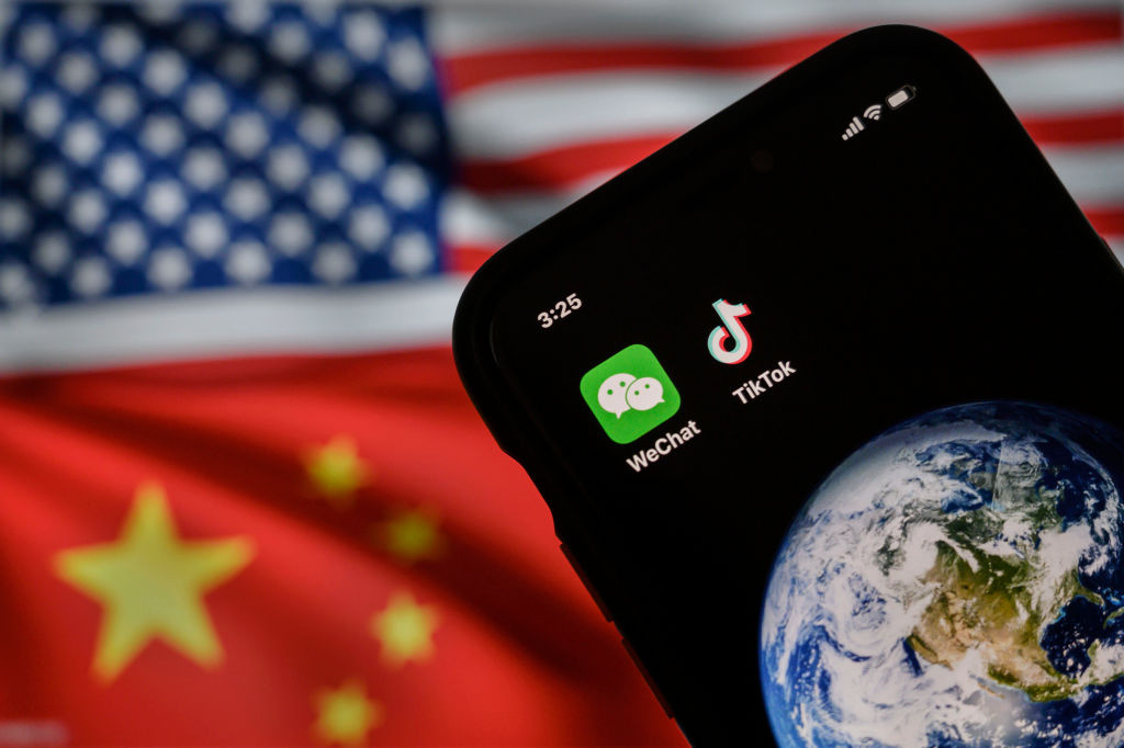 Apple Cashes In on WeChat; iPhone to Take Cut from Mini Apps in China Apple Cashes In on WeChat; iPhone to Take Cut from Mini Apps in China