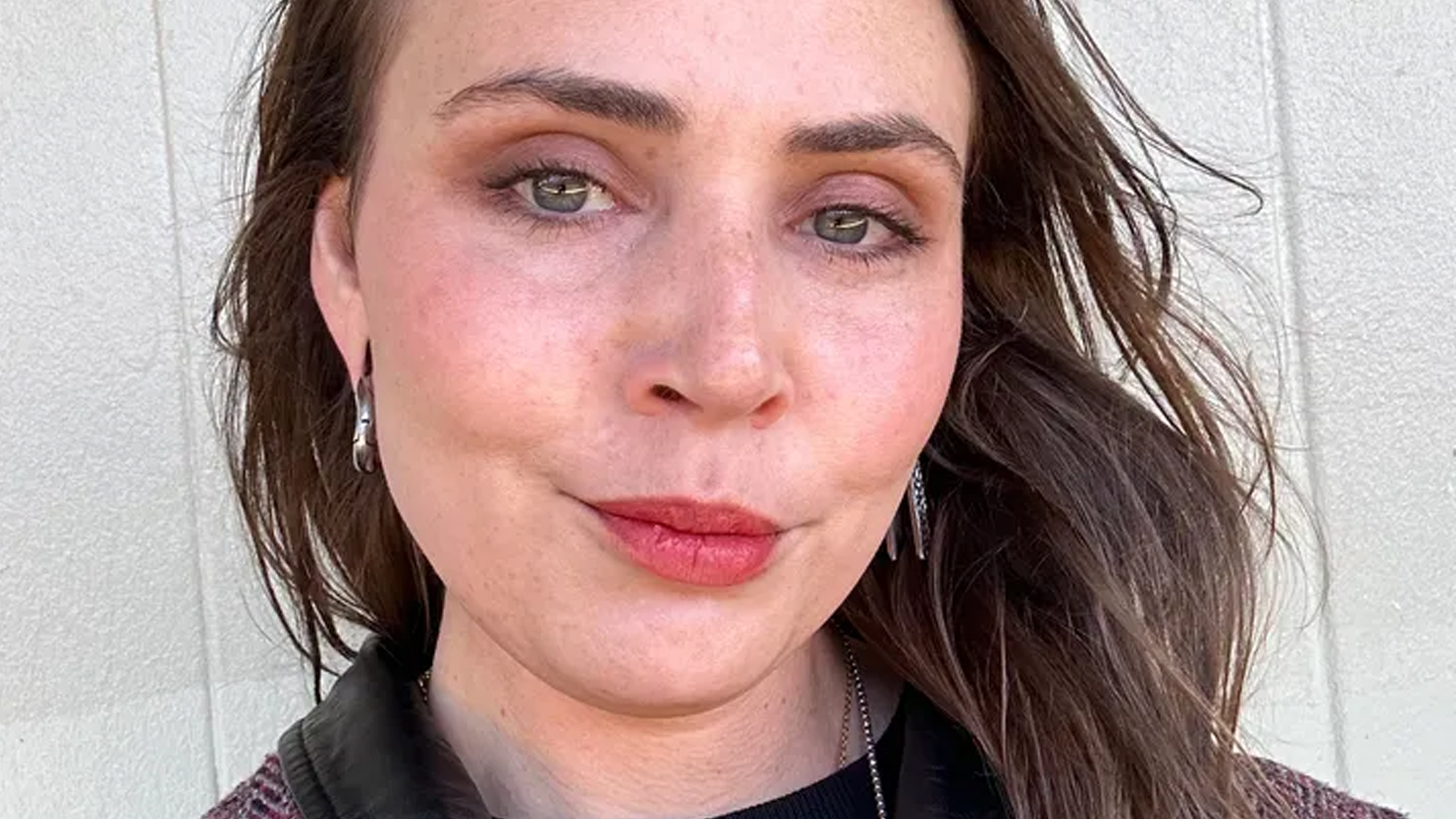 Epstein’s Niece Exposes Ghislaine and Clinton, Reveals ‘Horrific’ Abuse, Satanic Cults, Child Trafficking