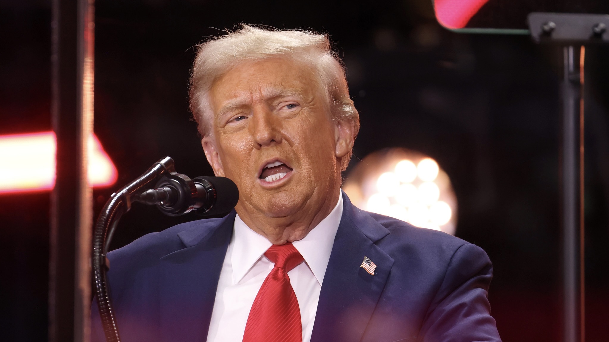 Trump Obsesses for Days Over Media Reports Comparing Him to ‘Sleepy Joe’ Biden