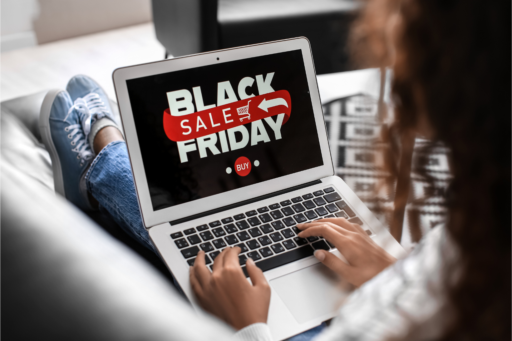 https://d.ibtimes.com/en/full/4635114/black-friday.png