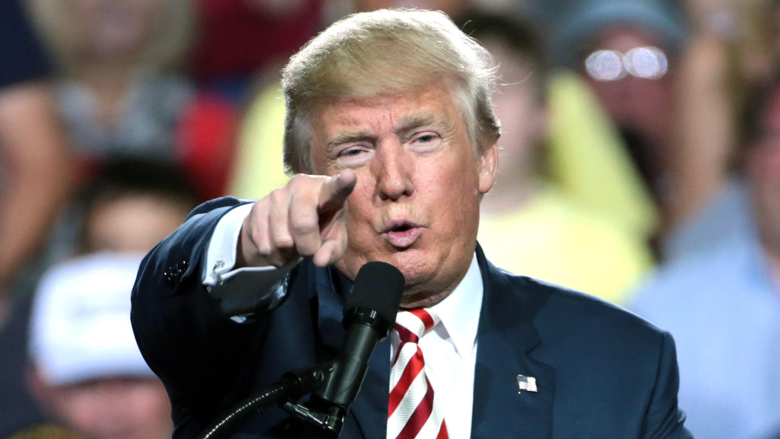 Trump Publicly Backs Hegseth As ‘Kill Them All’ Allegations