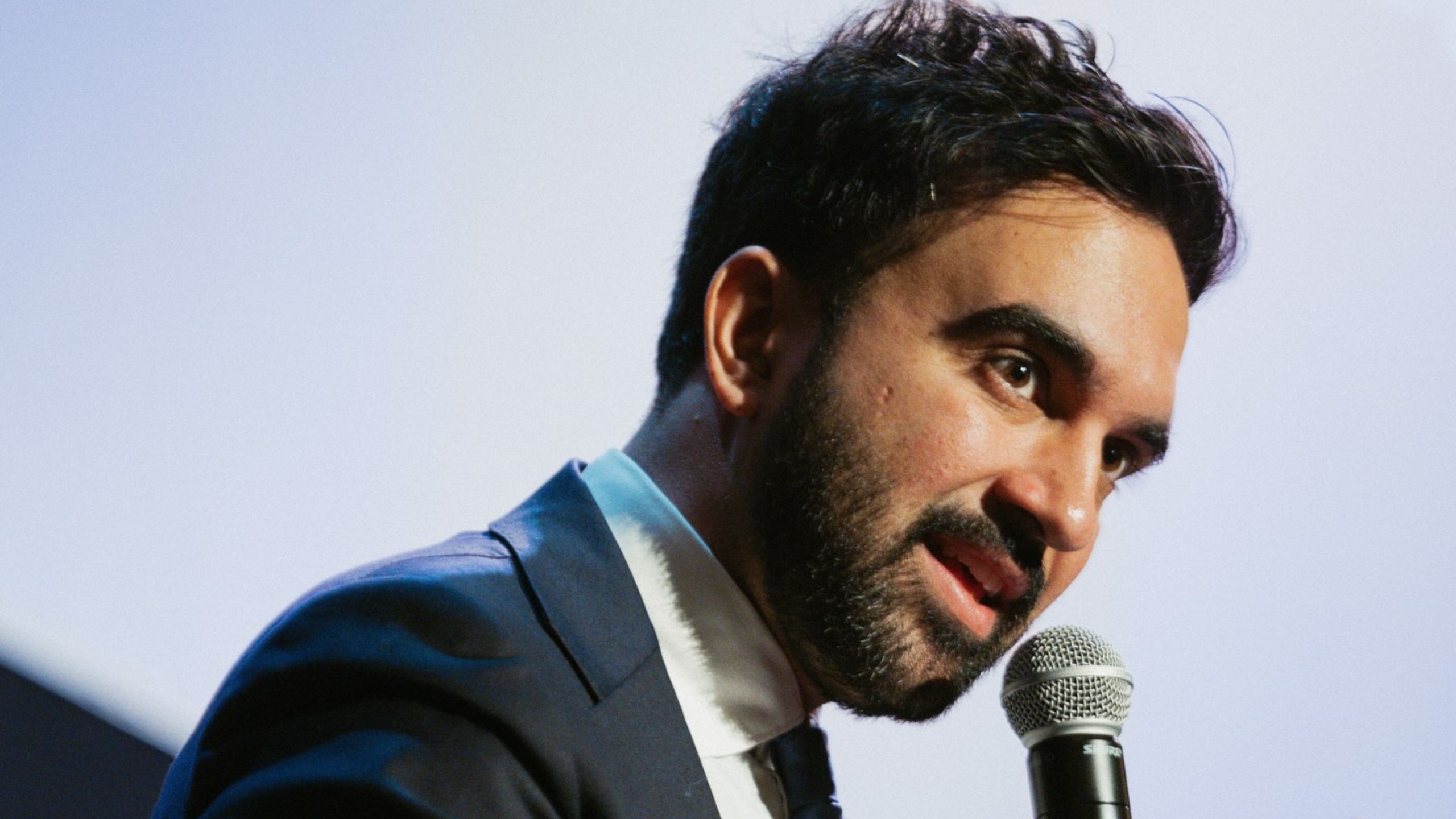 Mamdani Prepared for Arrest Over ICE-Raid Guidance for New Yorkers: 'Can't Think of a More American Thing to Do' thumbnail