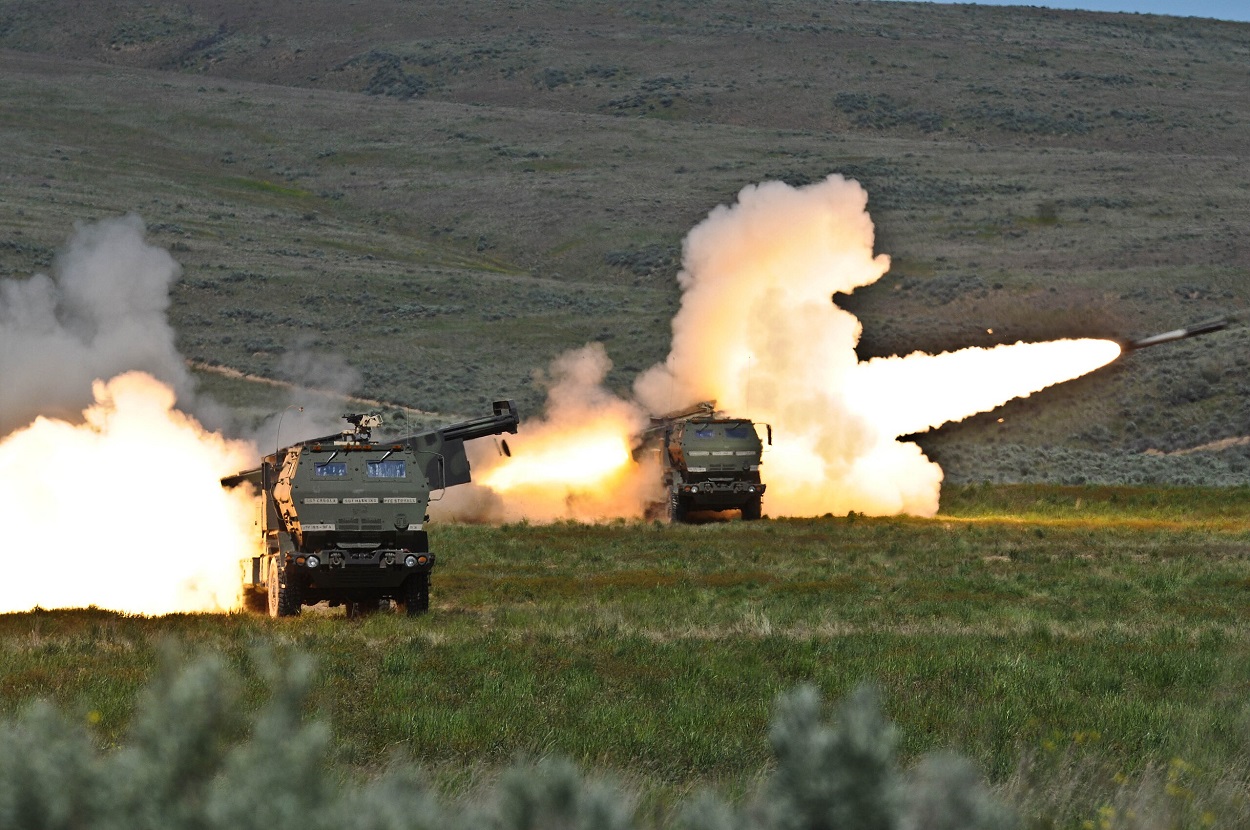 https://d.ibtimes.com/en/full/4637822/firing-high-mobility-artillery-rocket-systems.jpg