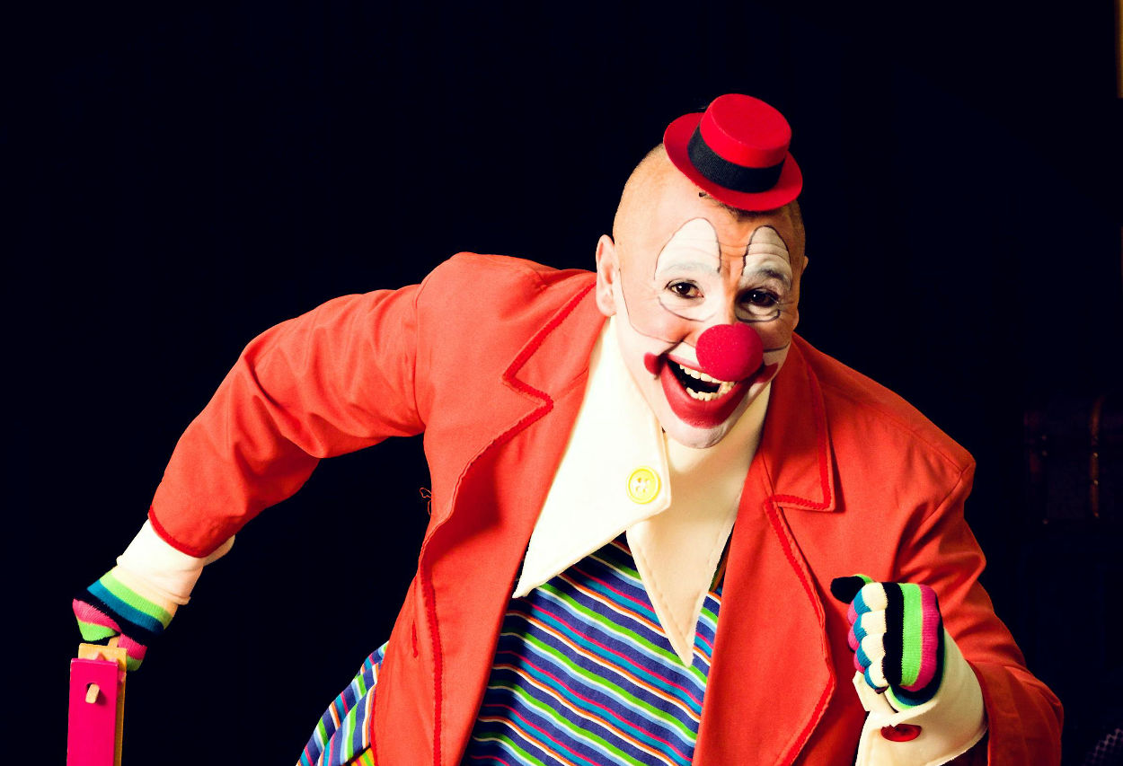Ahmed Mahmud Kamil Abu Seker a Volunteered Clown Bringing Joy and Home to Children in Gaza
