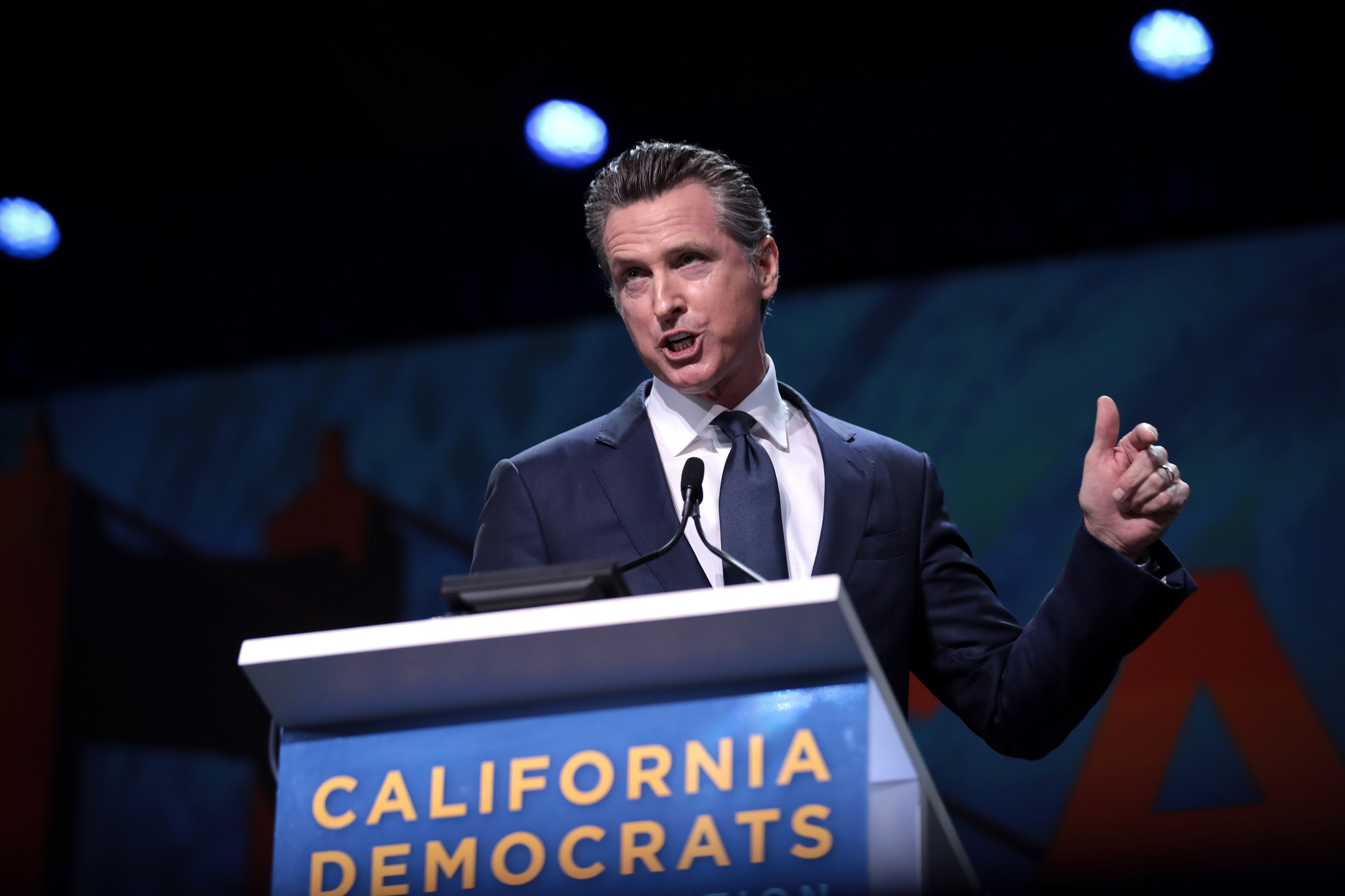 https://d.ibtimes.com/en/full/4640692/gavin-newsom.jpg