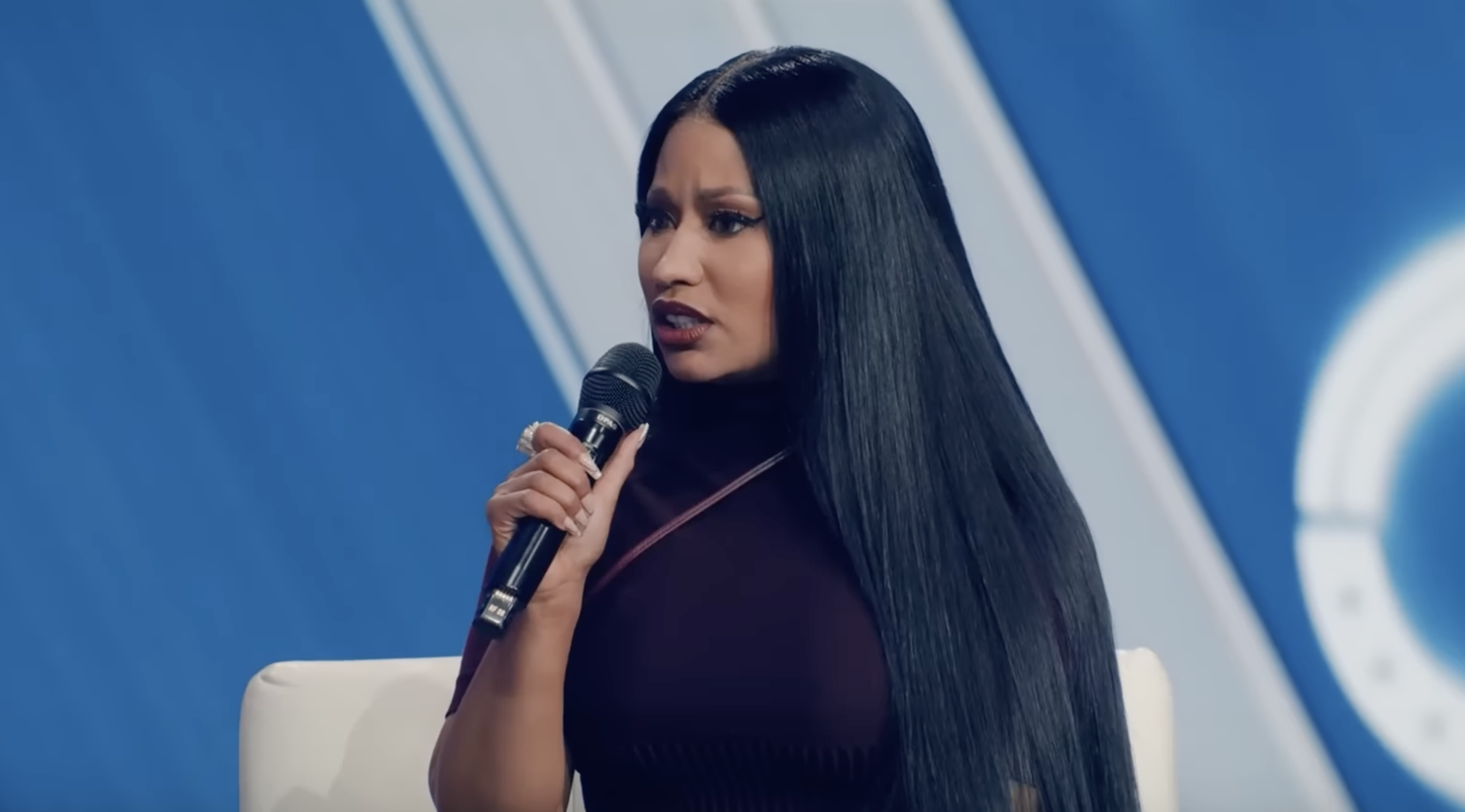 https://d.ibtimes.com/en/full/4640952/nicki-minaj.png