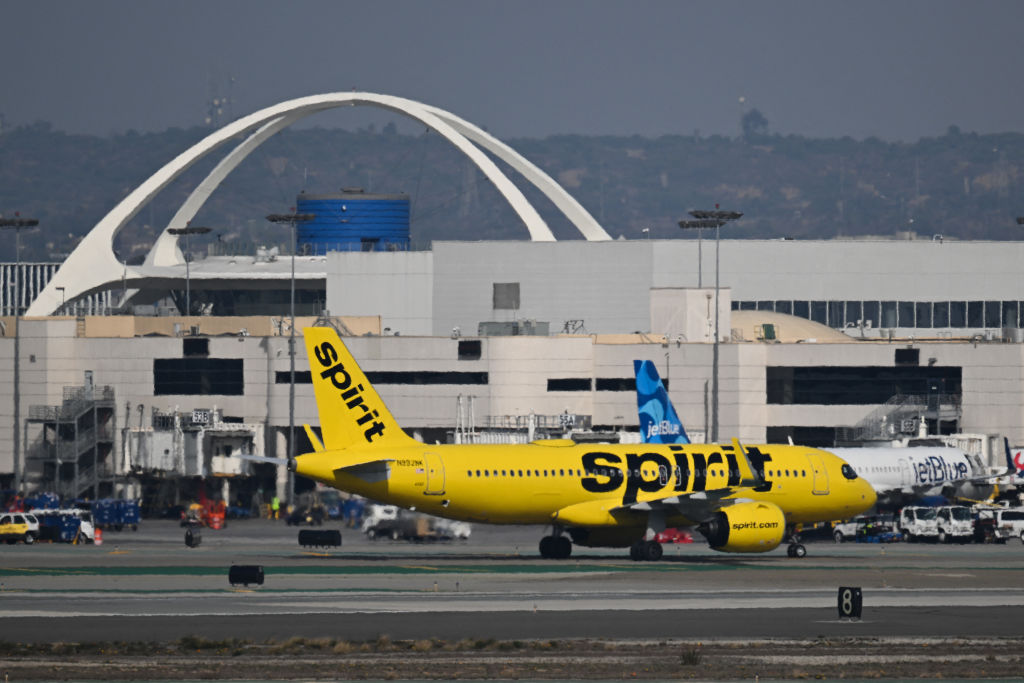 https://d.ibtimes.com/en/full/4641656/spirit-airlines-warns-possible-collapse-just-5-months-after.jpg