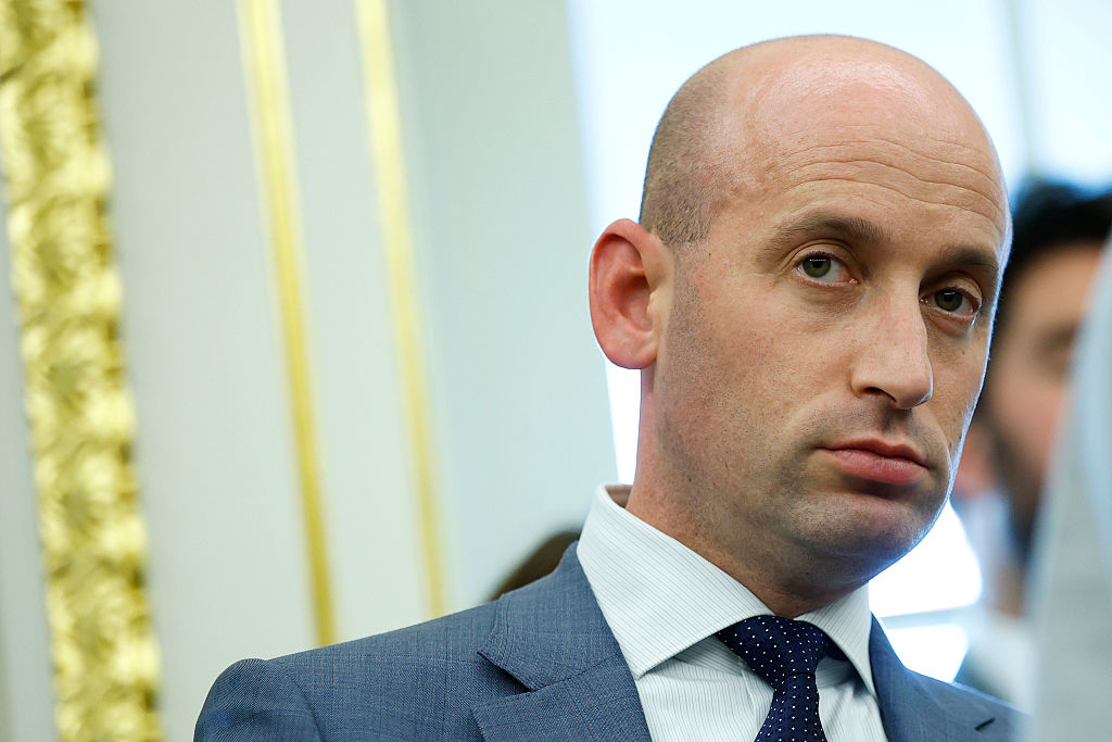 https://d.ibtimes.com/en/full/4641674/white-house-deputy-chief-staff-stephen-miller.jpg