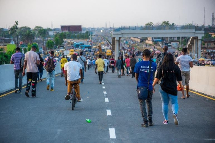 Young Nigerians campaigning in Lagos
