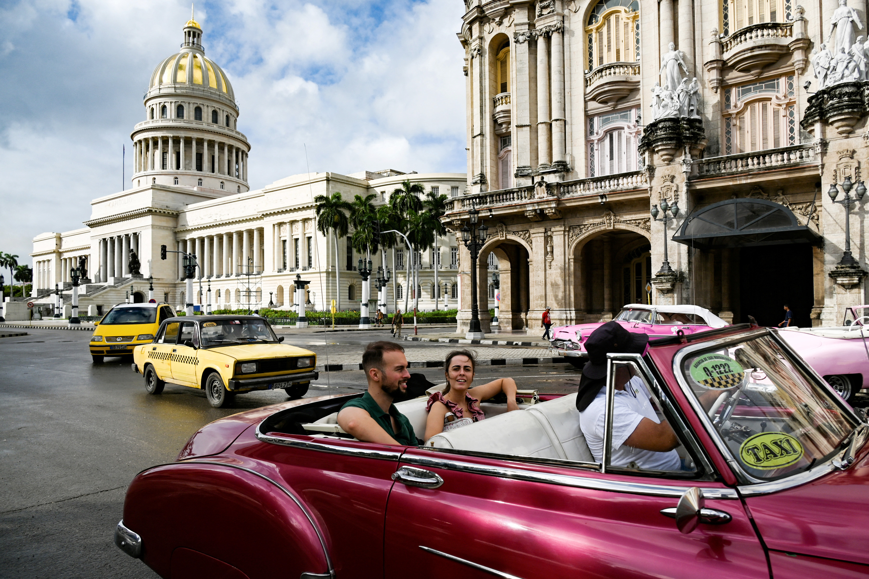 https://d.ibtimes.com/en/full/4642560/tourism-falls-cuba-50-2024.jpg