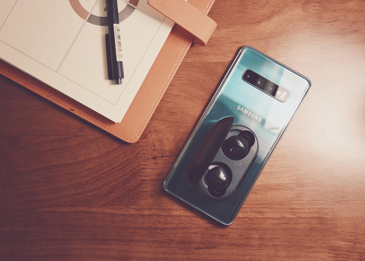 Samsung Galaxy S26 Ultra Privacy Display: How Anti-Shoulder Surfing Works