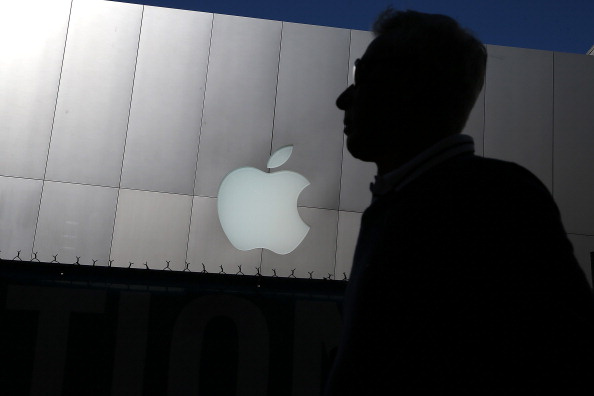 https://d.ibtimes.com/en/full/4642964/iconic-apple-logo-bite-explained-heres-what-its-designer-says-its-not-about-byte-term.jpg