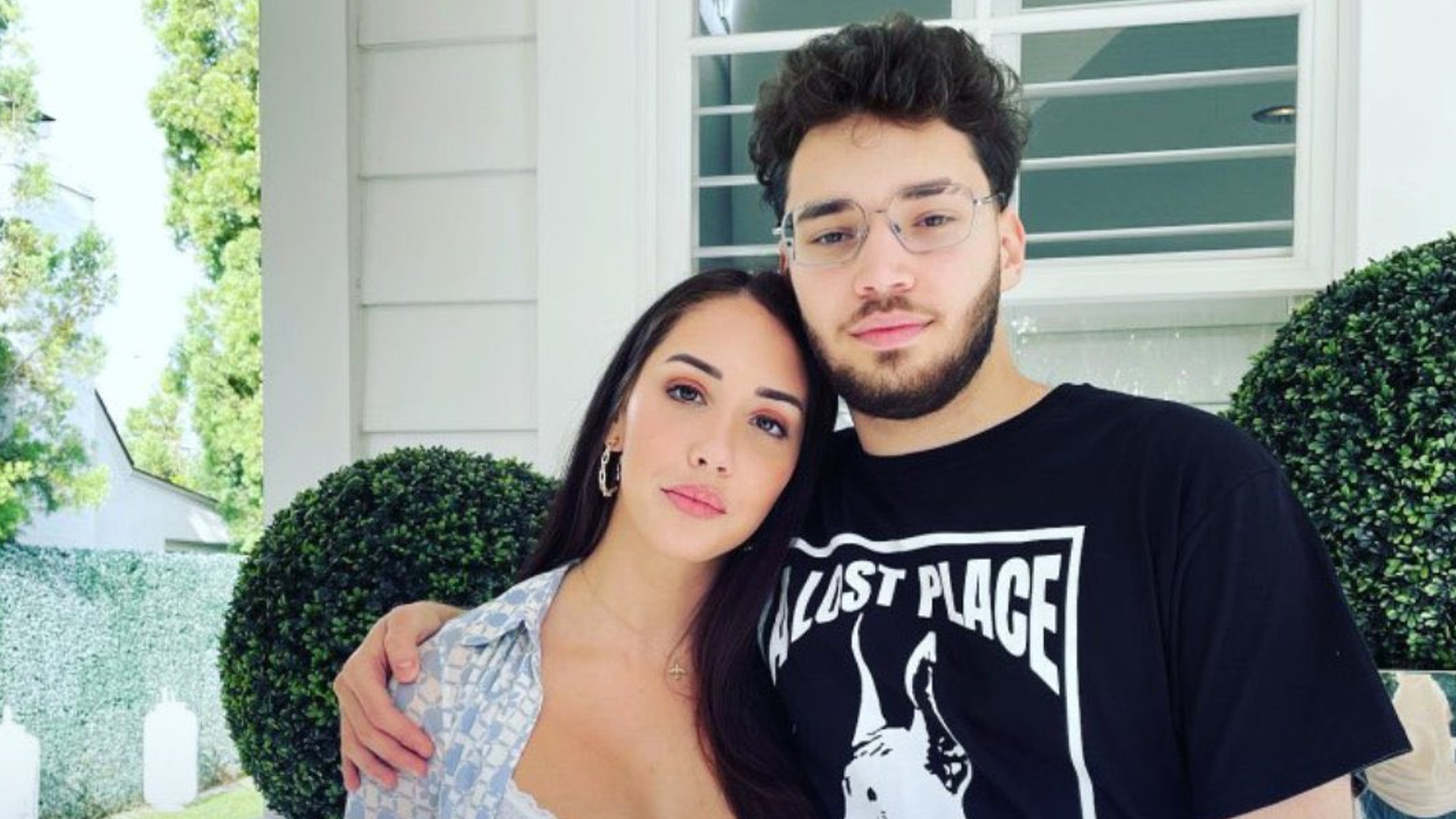 Adin Ross Sister Madeline Ross Dead at 36 — Official Cause of Death Pending as Fans Pay Tribute thumbnail