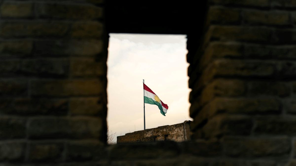 https://d.ibtimes.com/en/full/4644197/kurdish-flag.jpg