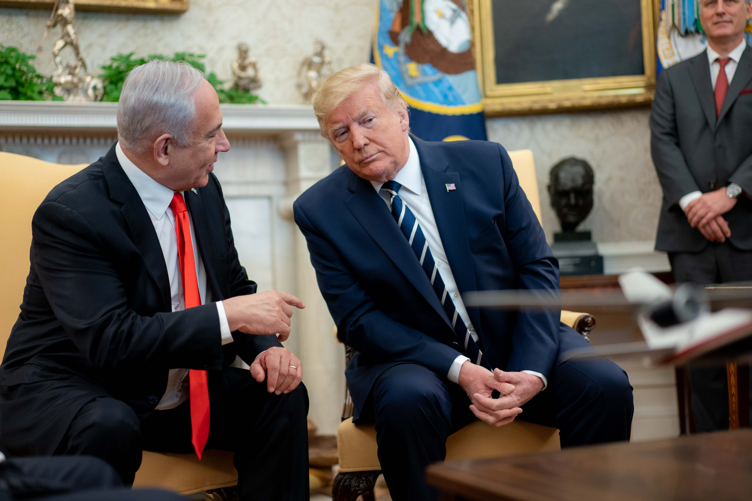https://d.ibtimes.com/en/full/4645009/president-trump-meets-israeli-prime-minister-benjamin-netanyahu.jpg