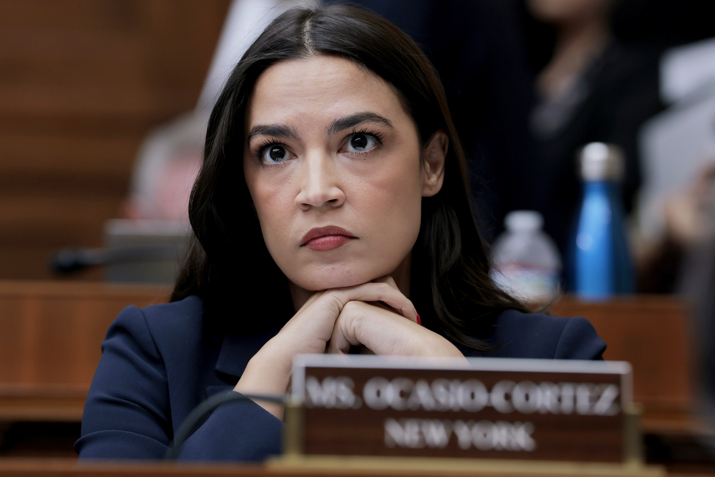https://d.ibtimes.com/en/full/4646456/alexandria-ocasio-cortes-slams-charlie-kirk-rethoric-house-resolution.jpg