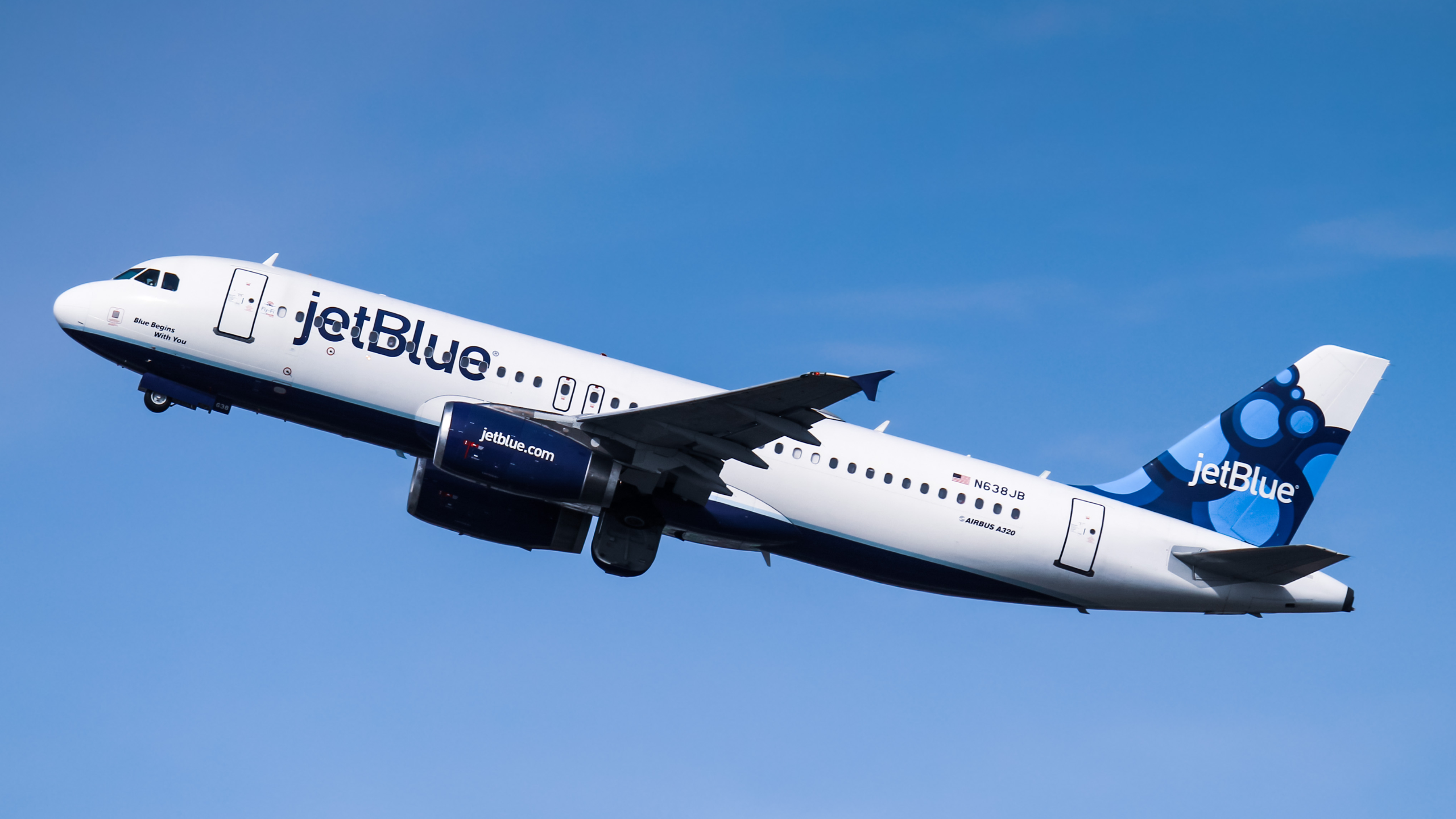 https://d.ibtimes.com/en/full/4647661/jetblue-airways.png