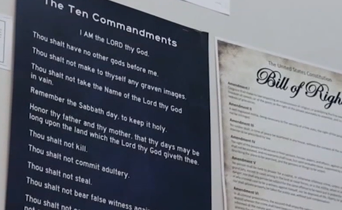 https://d.ibtimes.com/en/full/4647841/ten-commandments.png