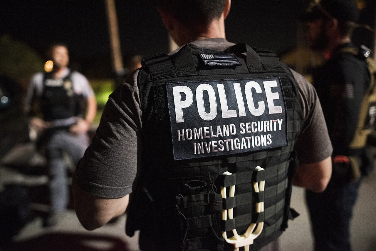 https://d.ibtimes.com/en/full/4648569/police-ice.jpg