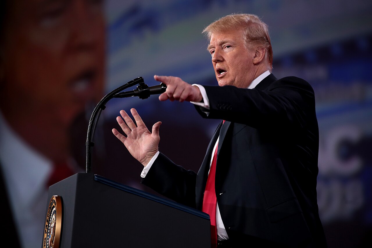 https://d.ibtimes.com/en/full/4648598/donald-trump.jpg