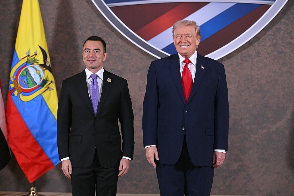 U.S. Lawmakers Demand Pentagon Halt Anti-Drug Operations in Ecuador, Suggest They May Involve Forces Accused of Torture