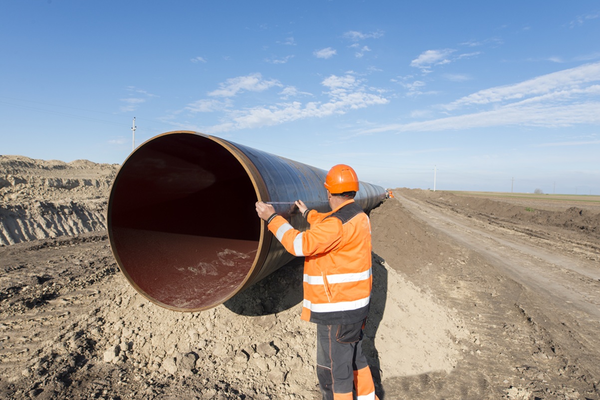 https://d.ibtimes.com/en/full/4648874/fujairah-pipeline-uae-oman.jpg