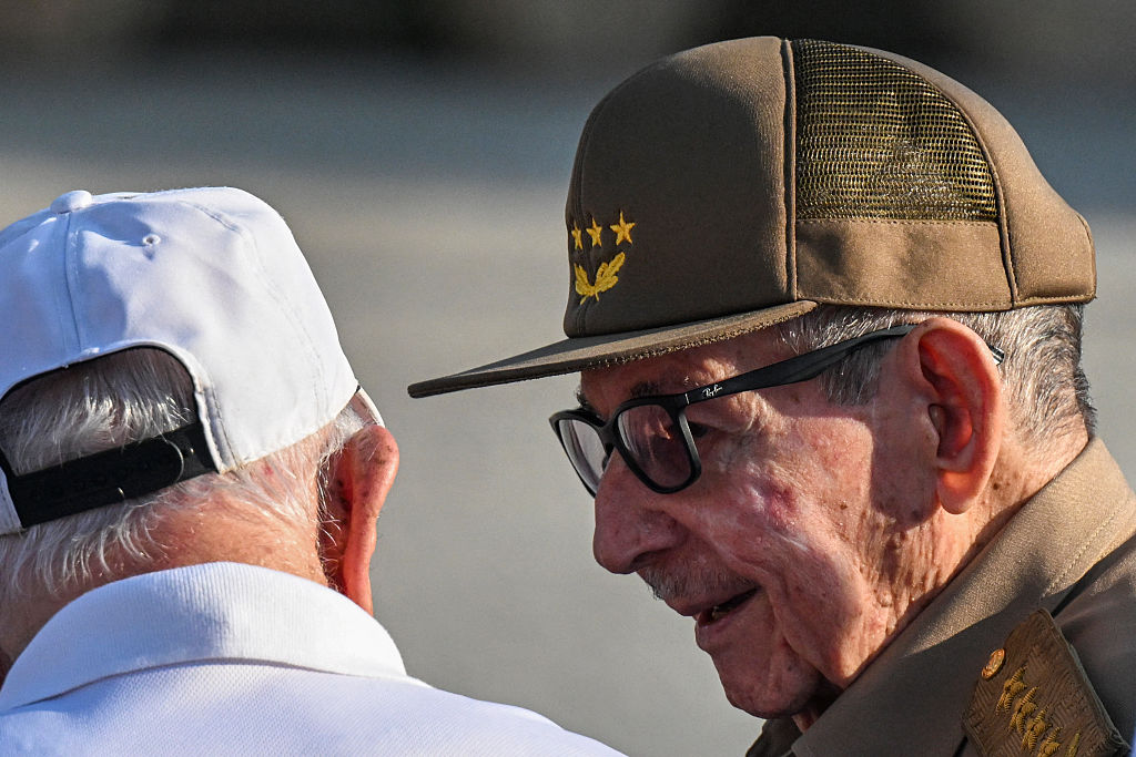 https://d.ibtimes.com/en/full/4648893/raul-castro.jpg