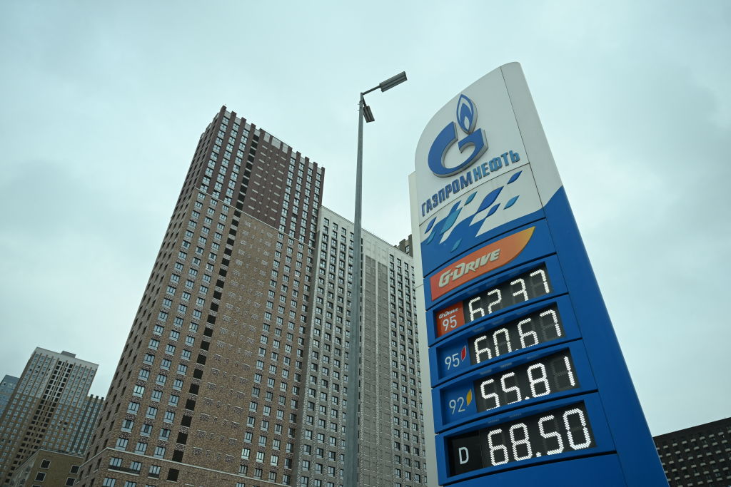 US Lets Russia Oil Sanctions Waiver End Despite Surging Prices Due To Iran War US Lets Russia Oil Sanctions Waiver End Despite Surging Prices Due To Iran War