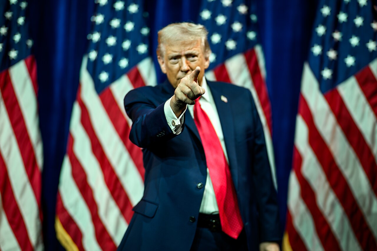 https://d.ibtimes.com/en/full/4648928/donald-trump.jpg