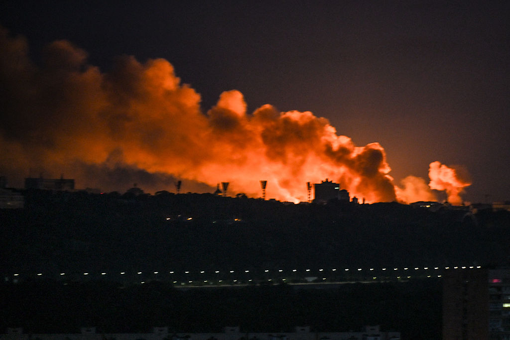 Russia Launches Hypersonic Missile Against Ukraine With No Agreement In Sight thumbnail