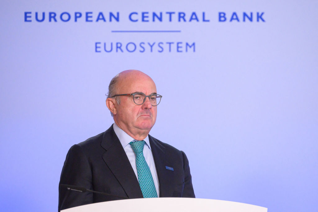 https://d.ibtimes.com/en/full/4649363/european-central-bank-vice-president-luis-de-guindos.jpg