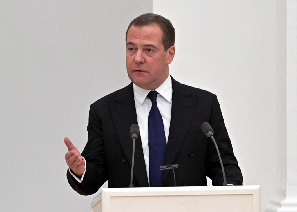 https://d.ibtimes.com/en/full/4649470/dmitry-medvedev.jpg