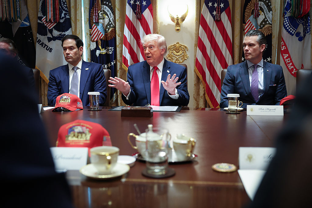 Trump's National Security Meet On Iran Provides No Clarity On 'Final Determination' thumbnail