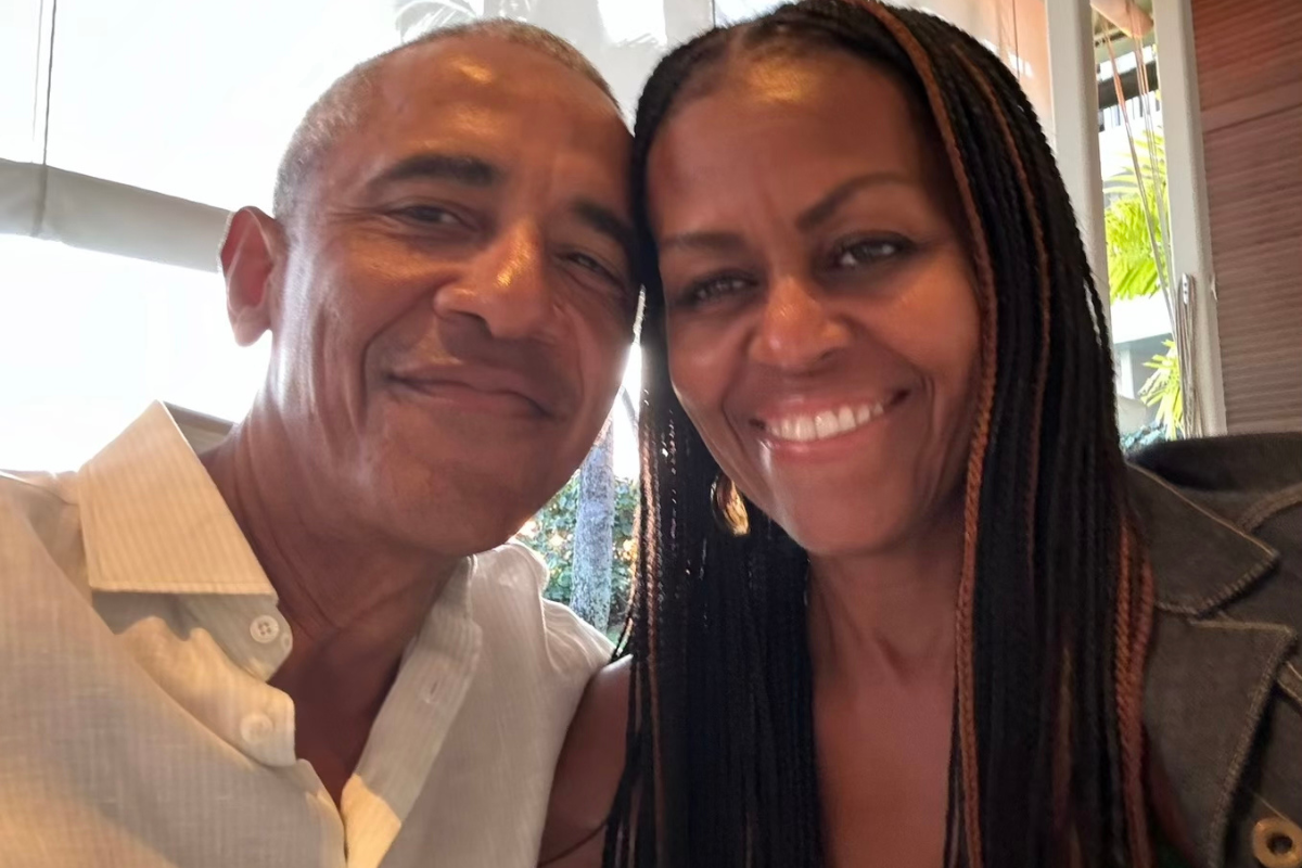 https://d.ibtimes.com/en/full/4649561/barack-michelle-obama-laugh-off-divorce-rumours.png