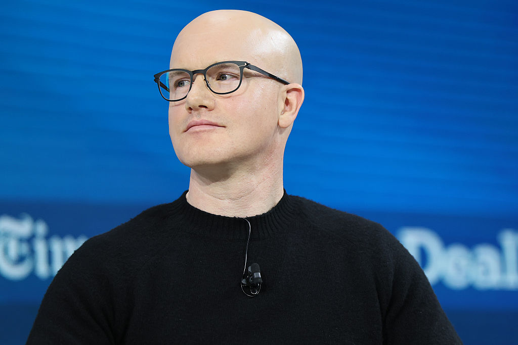https://d.ibtimes.com/en/full/4649707/brian-armstrong.jpg