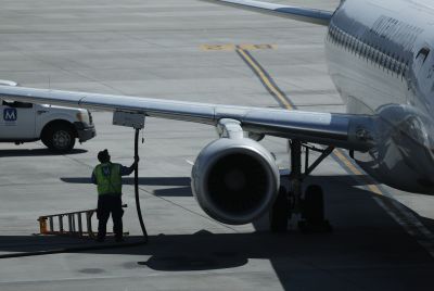 airplane refuel