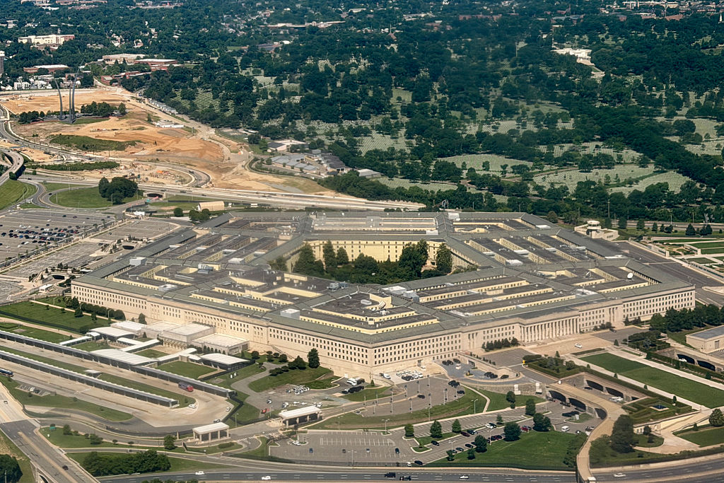 https://d.ibtimes.com/en/full/4649927/pentagon.jpg
