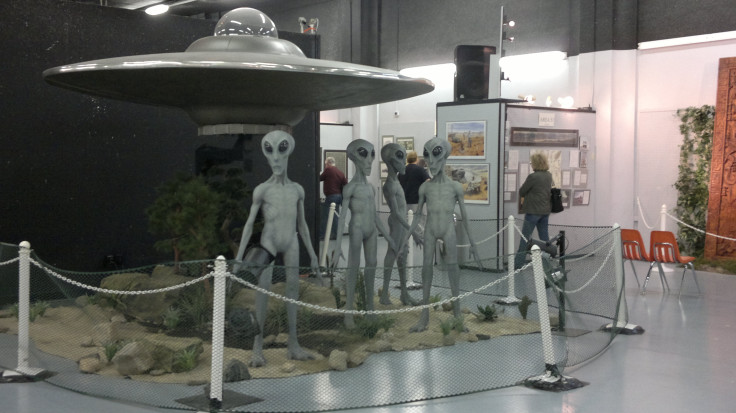 Gray Aliens With Saucer