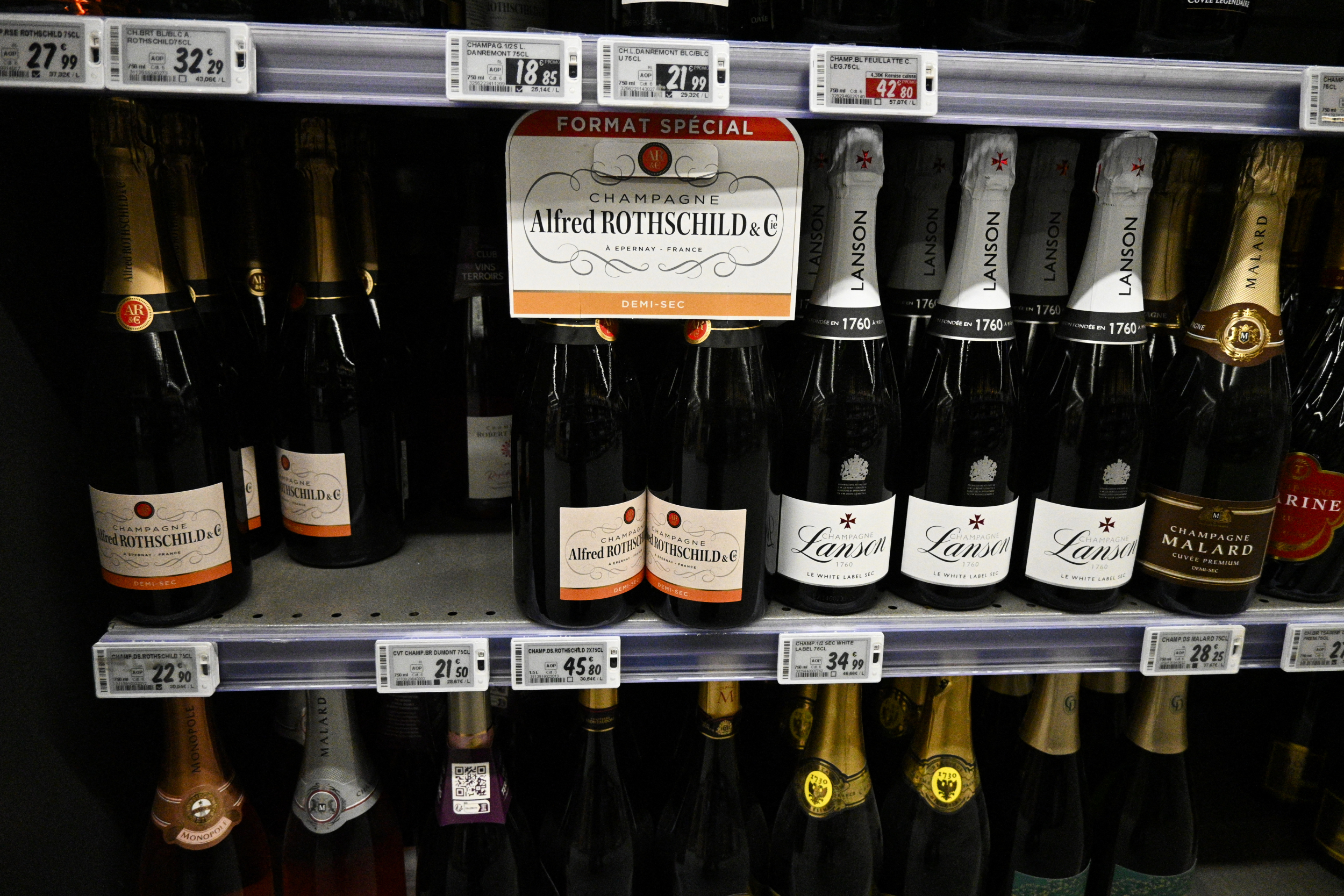 Trump Threatens 100% Tariffs On French Wine, Champagne Over Digital Tax Dispute thumbnail