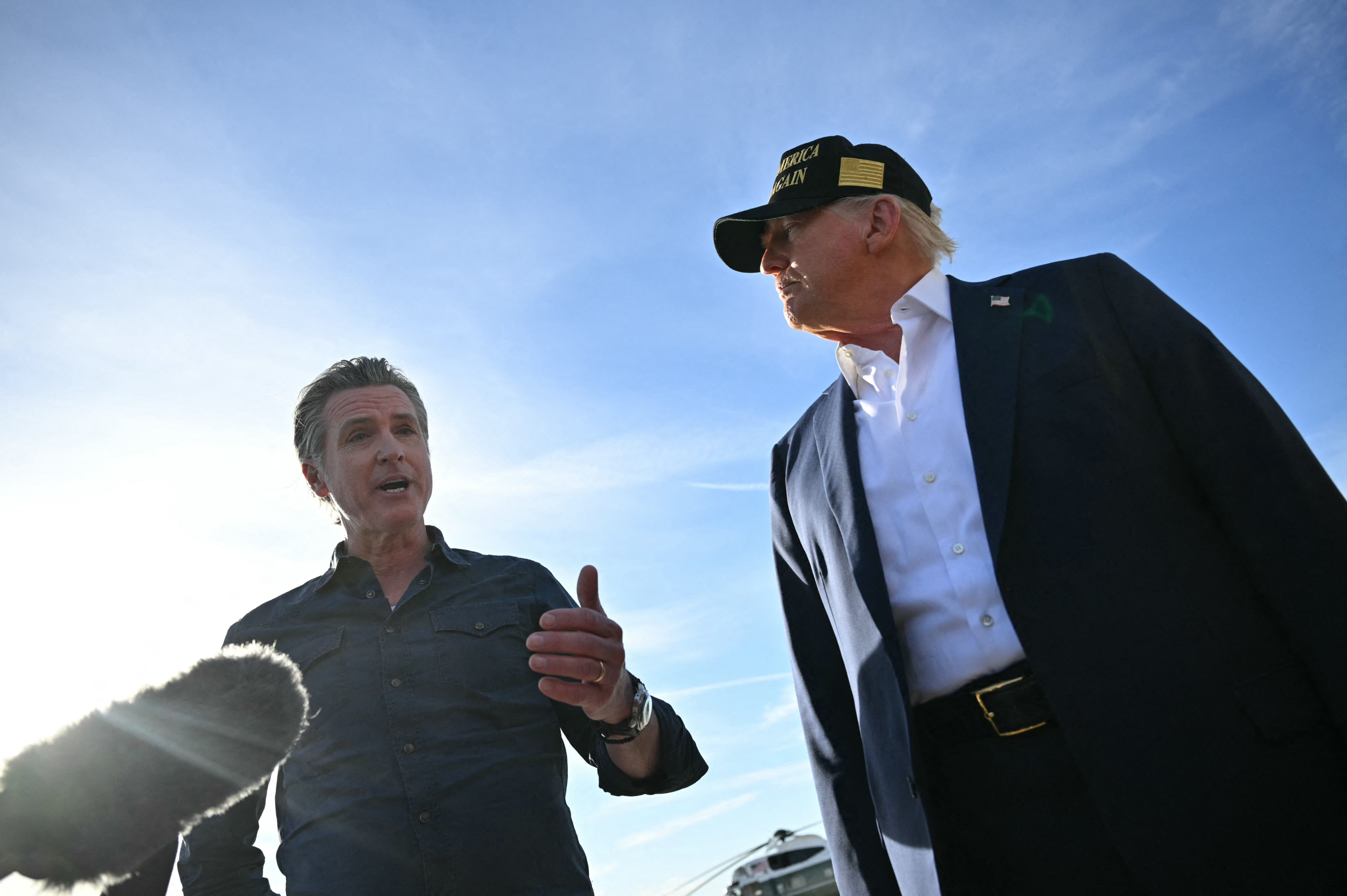 https://d.ibtimes.com/en/full/4650126/newsom-trump.jpg