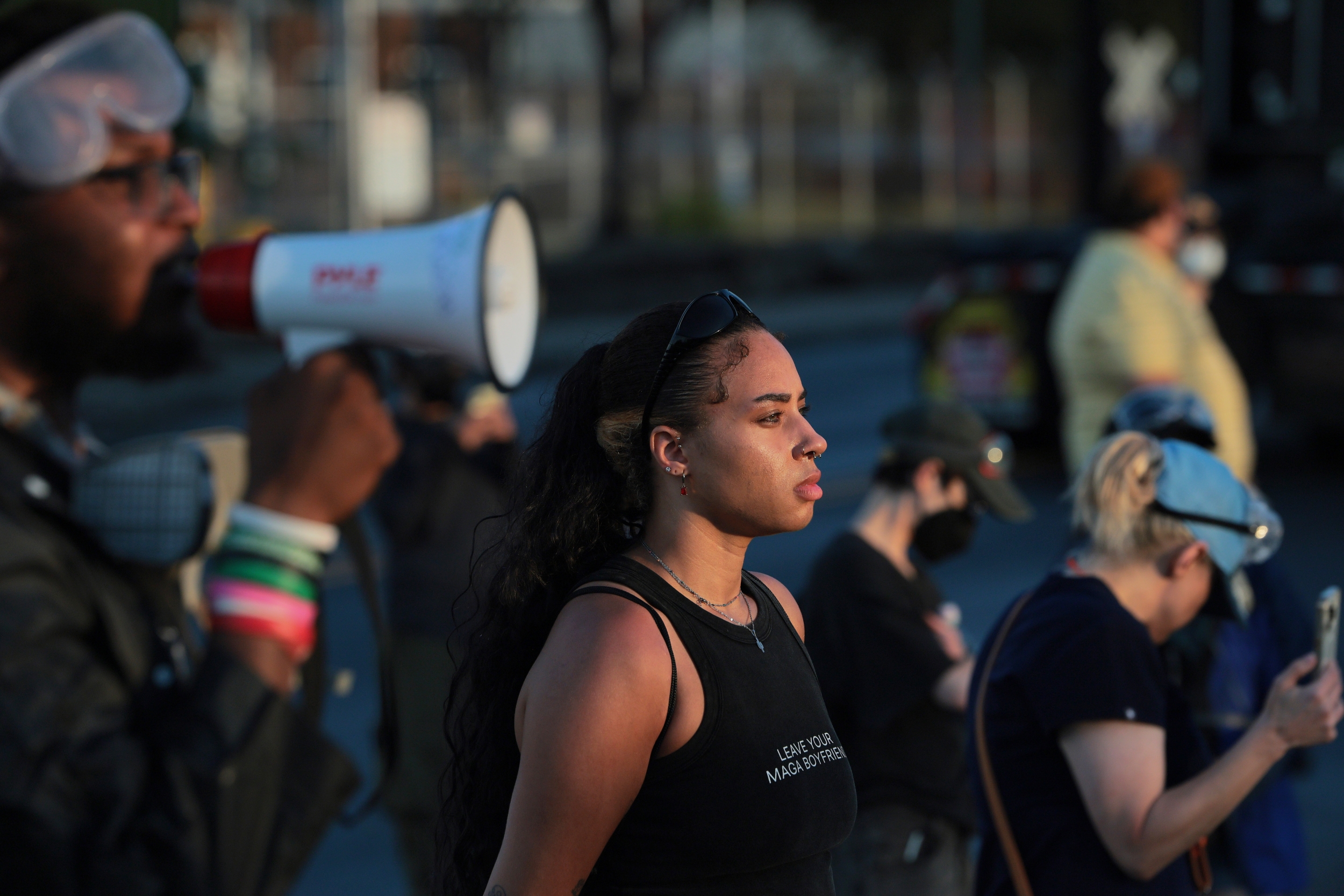 https://d.ibtimes.com/en/full/4650345/protestors-demonstrate-clash-officers-outside-delaney-hall-detention.jpg