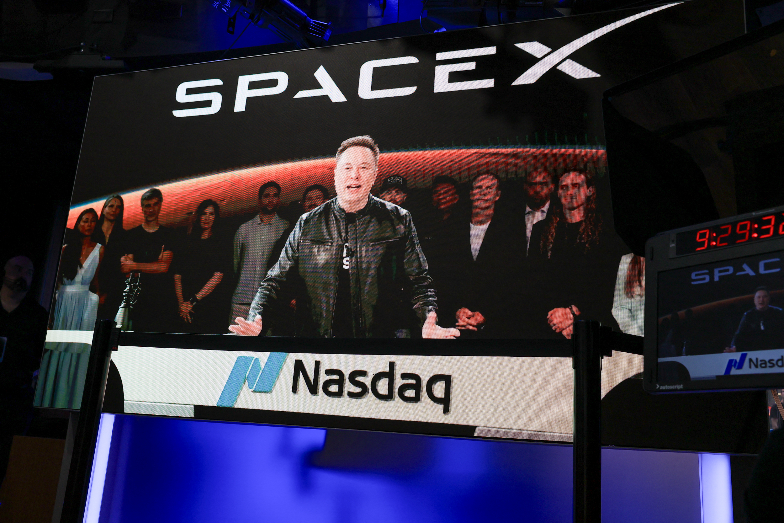 https://d.ibtimes.com/en/full/4650421/spacex-ceo-elon-musk.jpg